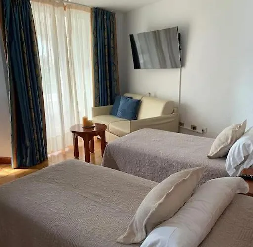 Exterior Con Vistas *