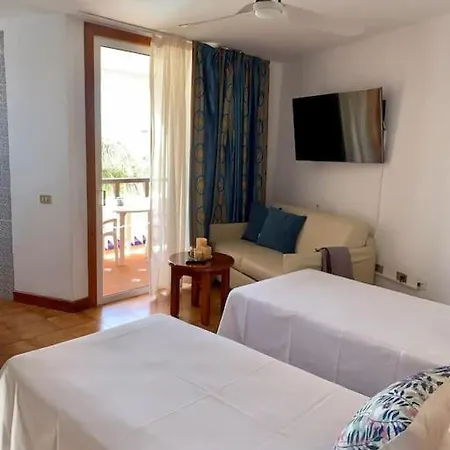 Appartamento Exterior Con Vistas *