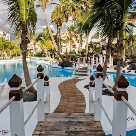 Exterior Con Vistas *