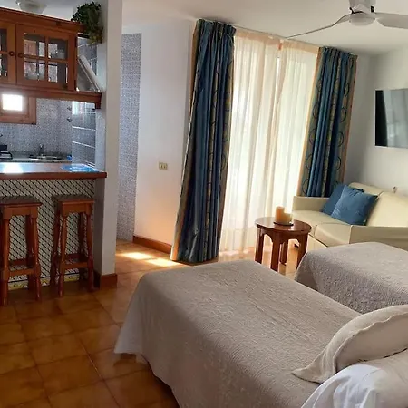 Exterior Con Vistas *